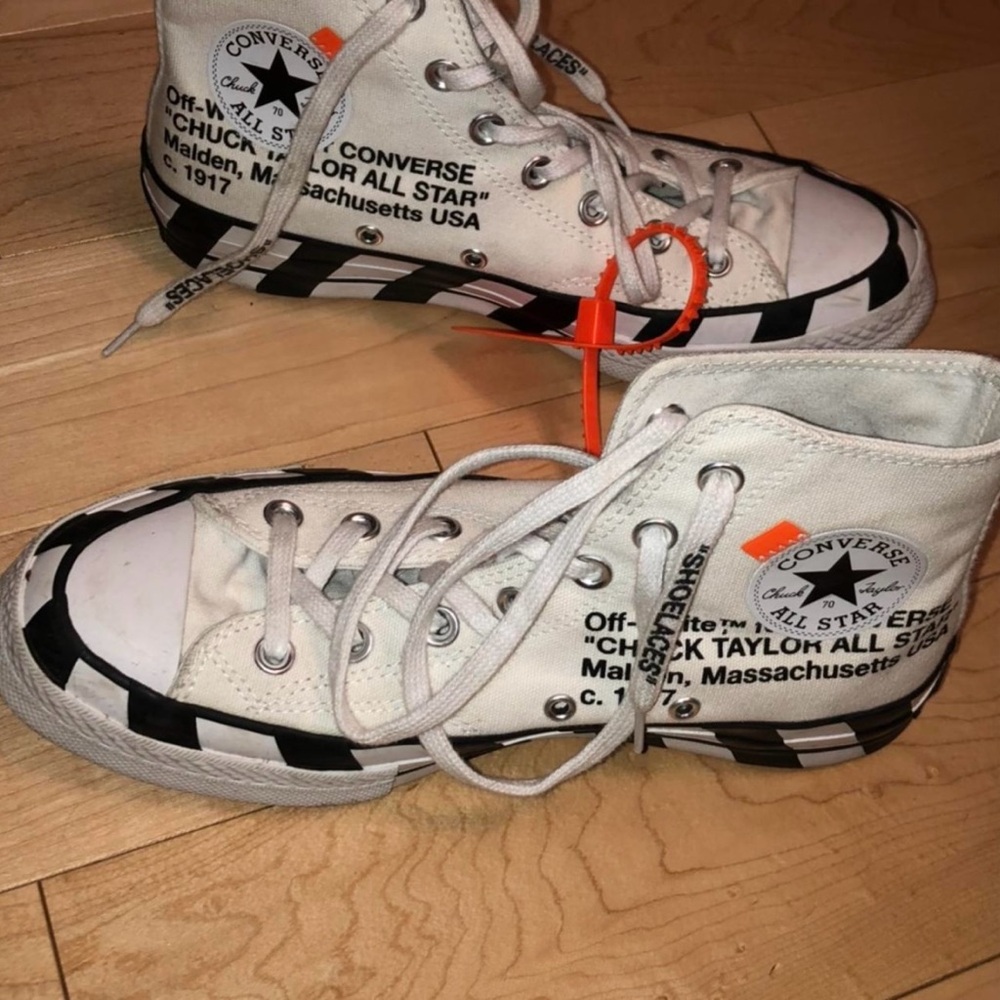 OFF WHITE CONVERSE CHUCK TAYLOR